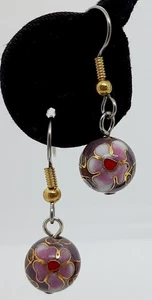 PENDIENTES COLGANTES VINTAGE CLOISONNE CON CUENTAS LAVANDA FLORALES REDONDOS 1/4" NUEVOS - Imagen 1 de 3