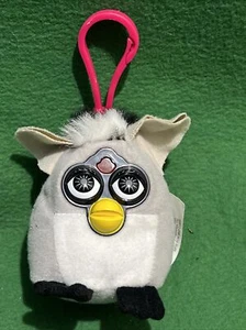 MC DONALD'S 2000 HAPPY MEAL' FURBY' PLUSH TOY 3” RACCOON CLIP KEYCHAIN - Picture 1 of 4