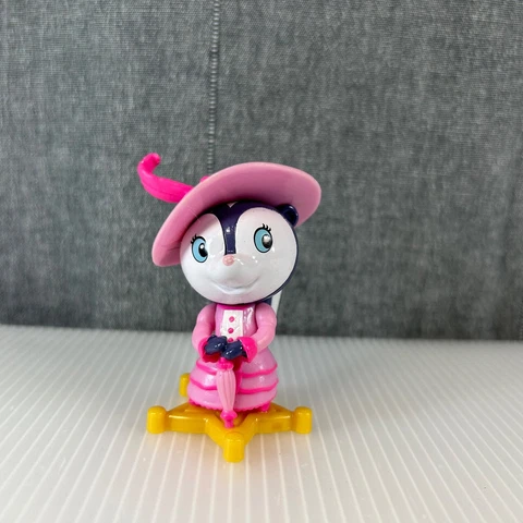 Disney Sheriff Callies Wild West Priscilla Skunk Figure Figurine Cake Topper Cover