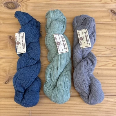 3 HKS DMC BRODER MEDICIS VIRGIN WOOL THREADS: 7798 Blue, 8930 Blue, 8618 Gray - Image 1 of 4