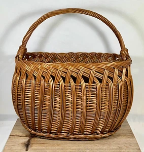 Vntg Wicker Woven Market Picnic Storage Basket w Handle Cottagecore Rustic LARGE - Picture 1 of 16