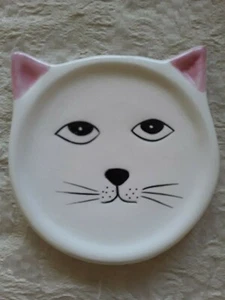 Adorable Carro China Gato Blanco con Orejas Rosadas Cuchara Reposapiés o Posavasos - Imagen 1 de 6