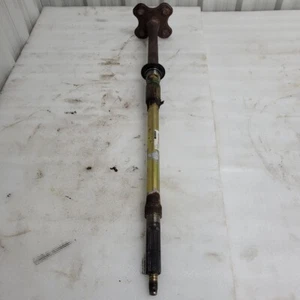 YAMAHA - 5TE-F5381-00-00 - Axle, Wheel - Picture 1 of 4