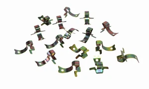 Satz Befestigungsklammern Radkappe für Mercedes Klassiker R107 - W123 1234010128 - Picture 1 of 3