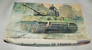 Nichimo 1/35 Scale Panzerkampfwagen VI Tiger I Motorized Tank Model Kit - Picture 1 of 6
