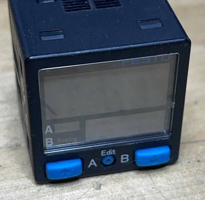 Festo SPAB-P10R-R18-PB-M8 Pressure Sensor W/Display - Image 1 of 4