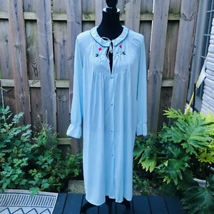 VTG Embroidered Satin Nightgown Size M/L Blue Silky Nylon Flowers Cottage Granny - Picture 1 of 9