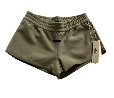 Shorts de lã Adidas x Fear of God Athletics camurça verde argila - Imagem 1 de 4