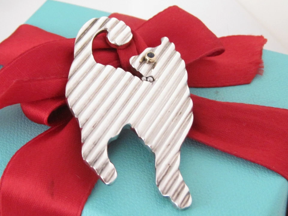 蒂芙尼 18K 金猫小猫肉蓝宝石眼胸针 — 第 1/4 张图片