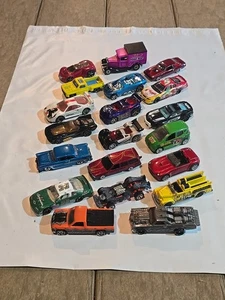 Hot Wheels Matchbox Konvolut 20 Spielzeugautos gemischt gebraucht Lot Kinder Sammler Spielzeug   - Bild 1 von 15