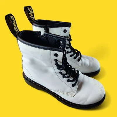 Botas Dr. Doc Martens 1460 J blancas con cordones charol lámpara talla niños 4/niñas 5 Foto 1 de 4
