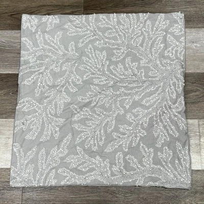 Funda de Almohada Pottery Barn Coral Bordada 21” Cierre de Botón Cuadrado ¡En Excelente Condición! Foto 1 de 4