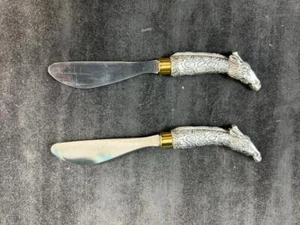 Arthur Court Safari Aluminium Holloware Pair of Giraffe Handled Spreaders - Picture 1 of 5