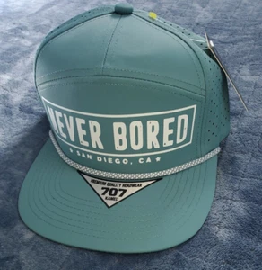 Gorra de béisbol oficial 'Never Bored' San Diego, CA 707 verde azulado camel ajustable nueva con etiquetas - Imagen 1 de 11