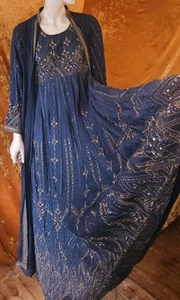 Impresionante Hermoso Vestido Largo Completo Bordado Verde Oscuro/Dorado con Cuentas, Mediano. - Imagen 1 de 24