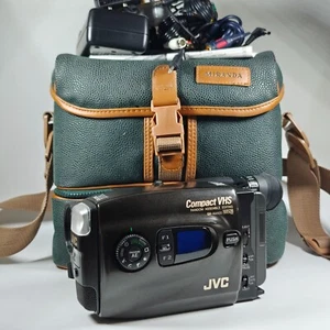 JVC GR-AX400 VHSC Tape Camcorder 12x Zoom Video Camera, Charger, Bag, Manual Etc - Picture 1 of 16