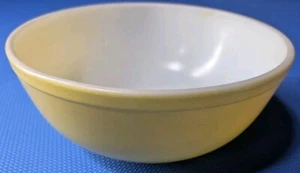 PYREX Yellow Primary Mixing Nesting Bowl #404, 4 QT Vintage - Picture 1 of 7