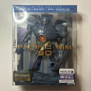 Pacific Rim - Limited Edition 3D Blu-ray + DVD - COLLECTOR'S CASE - SEALED - Picture 1 of 2