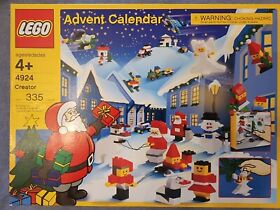 LEGO City Advent Calendar 4924 Rare and retired 2004
