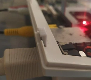 4 Stück einfache Case Clips für Amiga 600 und Amiga 600HD Commodore - Bild 1 von 4