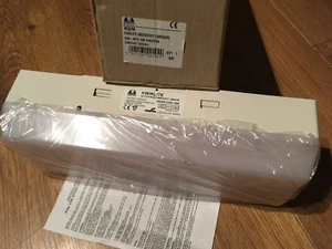 Menvier K8N Kwiklite Notleuchte NON-MTD 3HR Dauer 230/240V 50/60Hz - Bild 1 von 5