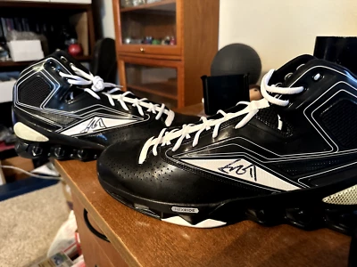 Yao Ming Autographed shoes Reebox Hexride black/white - 2 Autos both PSA'd - Image 1 of 4