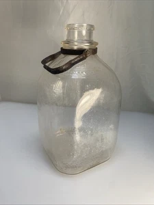 Weißdorn Mellody Farms eine Gallone Glas Milchflasche mit Metallgriff - Bild 1 von 12
