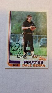 1982 TOPPS DALE BERRA #588 NM
