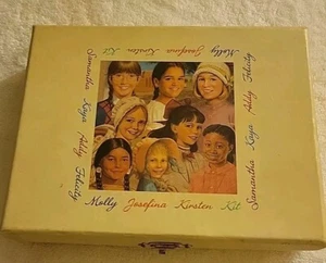 American Girl Hallmark Blank Stationery 16 Cards and 16 Envelopes w/ Latch Box . - Picture 1 of 4