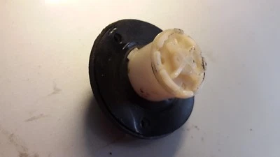 Aération Du Réservoir de Carburant Essence / Diesel pour Hyundai Galloper II - Photo 1/2