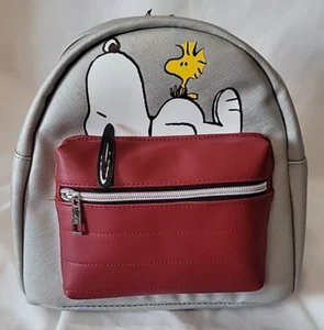 Peanuts Snoopy & Woodstock On Doghouse Silver Mini Backpack by Bioworld - Imagen 1 de 4