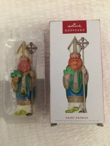 Hallmark Keepsake 2022 San Patricio Adorno de Navidad Nuevo Caja Abierta - Imagen 1 de 6
