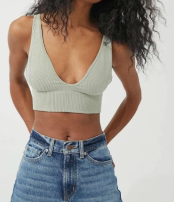 Sujetador Bralette Out From Under para mujer talla mediana grande cuello en V acanalado verde Foto 1 de 4