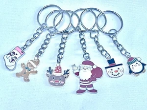 6 WEIHNACHTEN SCHLÜSSELANHÄNGER ADVENTSKALENDER KNACKER STRUMPF FÜLLER PARTY TÜTENFÜLLER  - Bild 1 von 1