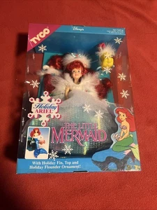 Disney Die kleine Meerjungfrau Feiertag Arielle Puppe mit Flunder Ornament Tyco 1811 NEU - Bild 1 von 7