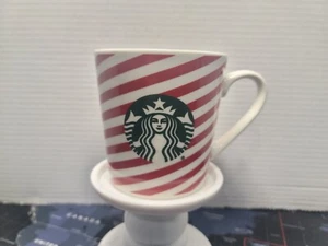 Tazza da caffè Starbucks Holiday 2019 a righe rosse e bianche - 18 fl oz. Usato. - Foto 1 di 8