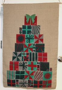 Jumbo The Land of Nod Jute Advent Calendar 25-4" Pockets 24"x39" XMas Countdown - Picture 1 of 13