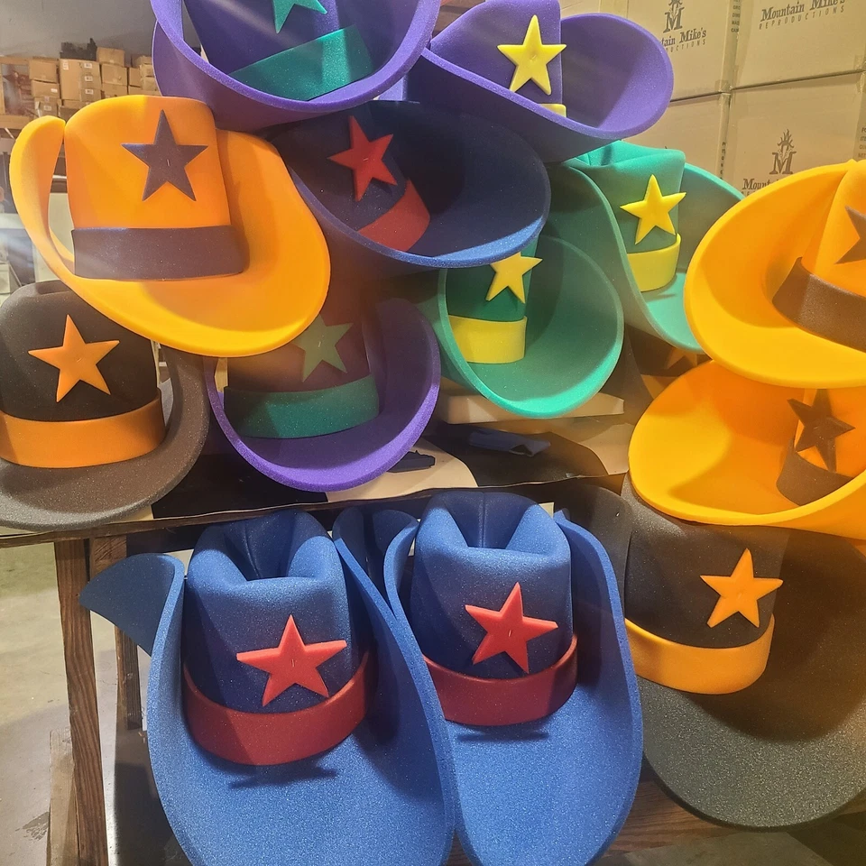 JUMBO FOAM BIG LARGE COWBOY  WESTERN OVERSIZED COSTUME green  30" USA - Image 1 of 1