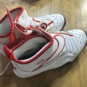 Size 10 - Nike Air Shake Ndestrukt Retro 2017 Bulls - Picture 1 of 7