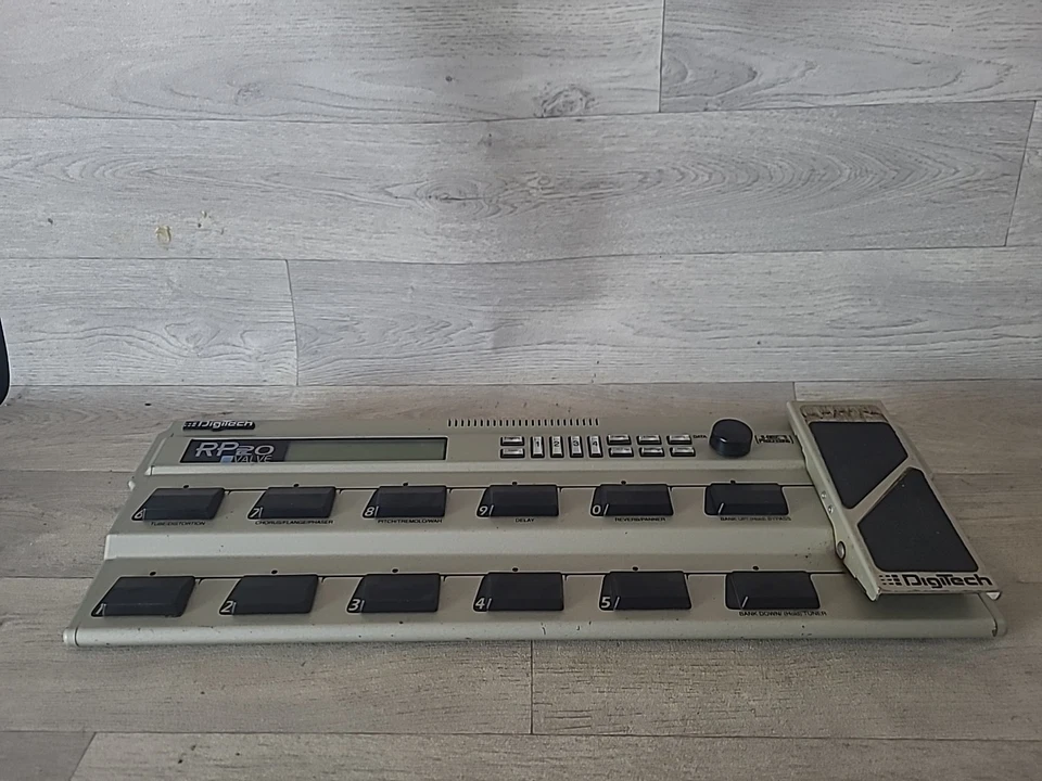 See description Digitech RP-20 RP20 Valve -Multi Effects Unit Pedal - Image 1 of 4