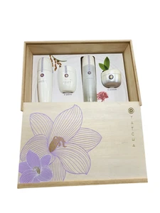 Tatcha The Ritual Skin Set für straffe Haut Reinigungsöl Essenz Seidencreme Reis - Bild 1 von 7