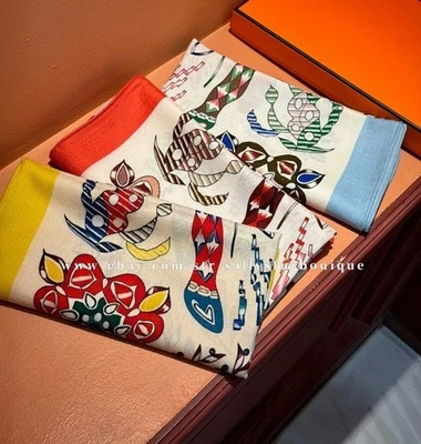 Sallys 70% Cashmere 30% Silk Wrap Scarf Floral Horse Print Double Face Shawl 53" - Image 1 of 4