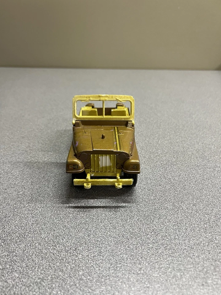 "Jeep de juguete amarillo Hubley Safari #1710 hecho en Estados Unidos 7"" oso ahumado" Foto 1 de 4