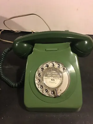 Vintage Two Tone Green Rotary Dial Phone 70's / 80's Home Office BT Telephone • 36.78€
