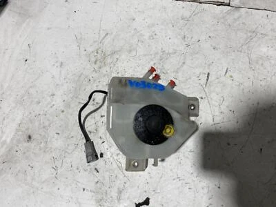 Toyota Prius Master Cylinder Reservoir ZVW30 07/2009-12/2015 - image 1 of 4