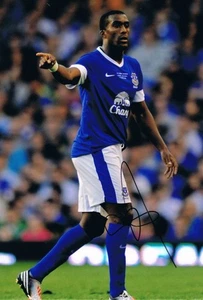 Signed Sylvain Distin Everton Autograph Photo Man City Portsmouth Bournemouth - Picture 1 of 1