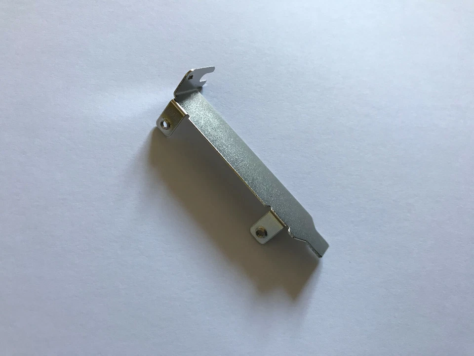Low Profile Bracket für IBM ServeRaid M1015 46M0861 - Bild 1 von 1