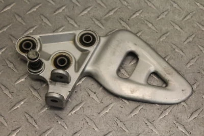 2002 SUZUKI HAYABUSA GSX1300R LEFT FRONT FOOT REST PEG STEP - Image 1 of 4