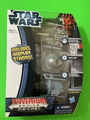 Hasbro Star Wars Titanio Rojo Cinco Ala X Estrella de la Muerte Corbata Avanzada X1 Starfighter Foto 1 de 4