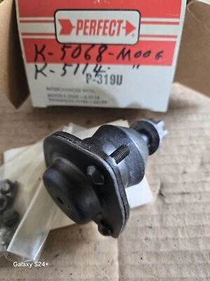Moog K5068 Right Upper Ball Joint 1959-63 Pontiac Catalina Grand Prix Bonneville - Image 1 of 4